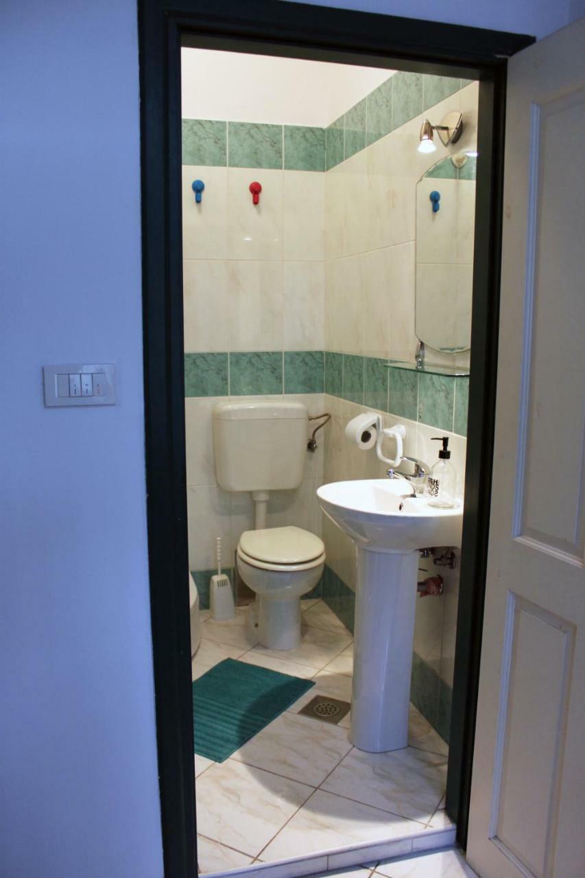 Lovely Studio Apartment By The Sea In Volosko 오파티아 외부 사진